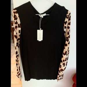 VINCE black sweater with animal print sleeves size XS New with tags